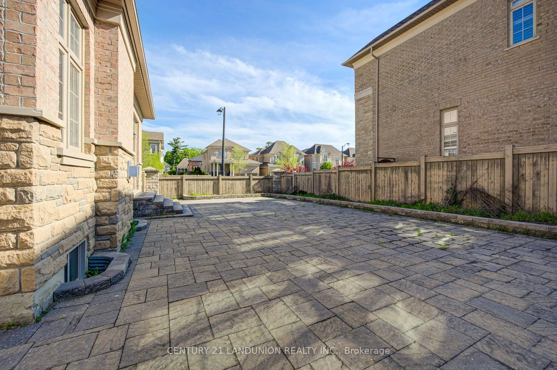 Photo 49 of 101 Silver Sterling Crescent, Vaughan, Vellore Village — HOMEH