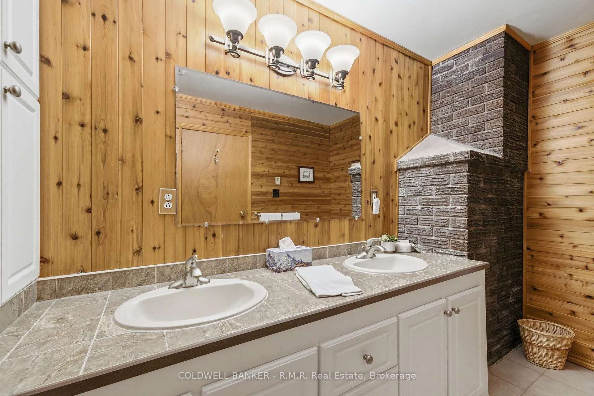 Photo 35 of 207 Hall Drive, Trent Lakes — HOMEH