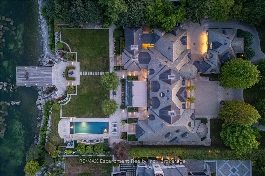 Photo 1 of 2054 Lakeshore Road E, Oakville, Ford — HOMEH