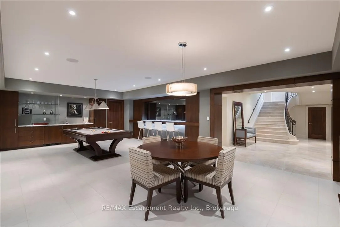 Photo 25 of 2054 Lakeshore Road E, Oakville, Ford — HOMEH