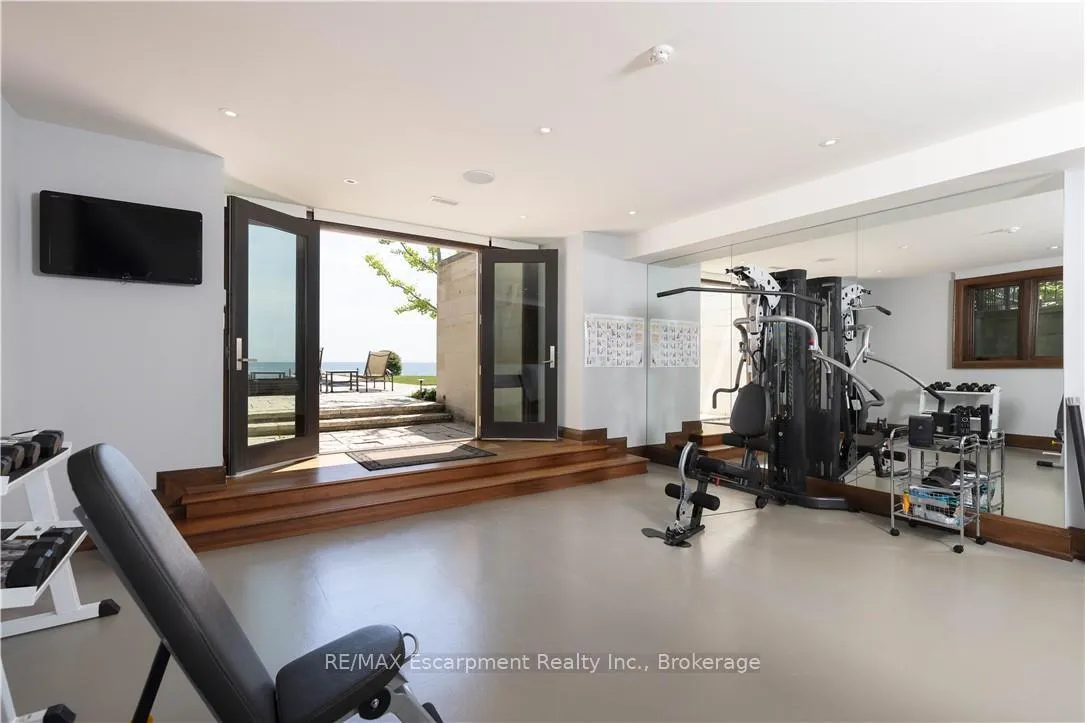 Photo 29 of 2054 Lakeshore Road E, Oakville, Ford — HOMEH