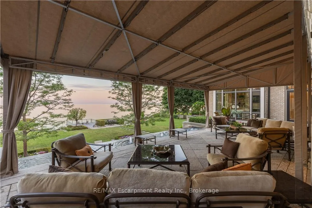 Photo 33 of 2054 Lakeshore Road E, Oakville, Ford — HOMEH