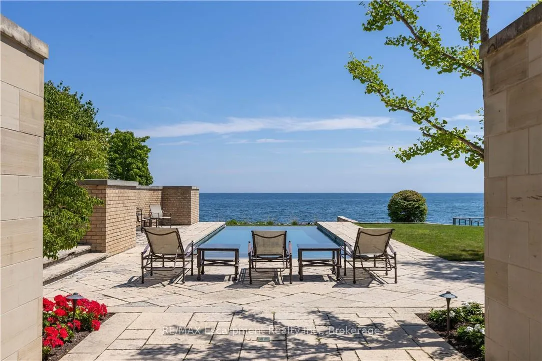 Photo 34 of 2054 Lakeshore Road E, Oakville, Ford — HOMEH