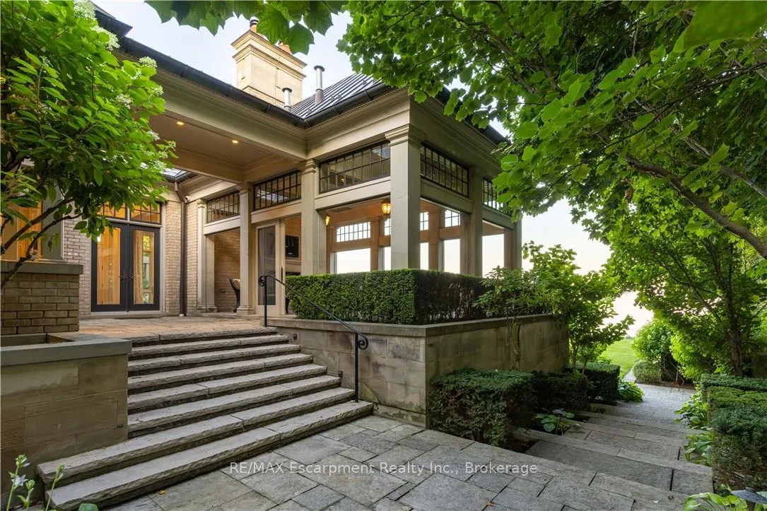 Photo 36 of 2054 Lakeshore Road E, Oakville, Ford — HOMEH