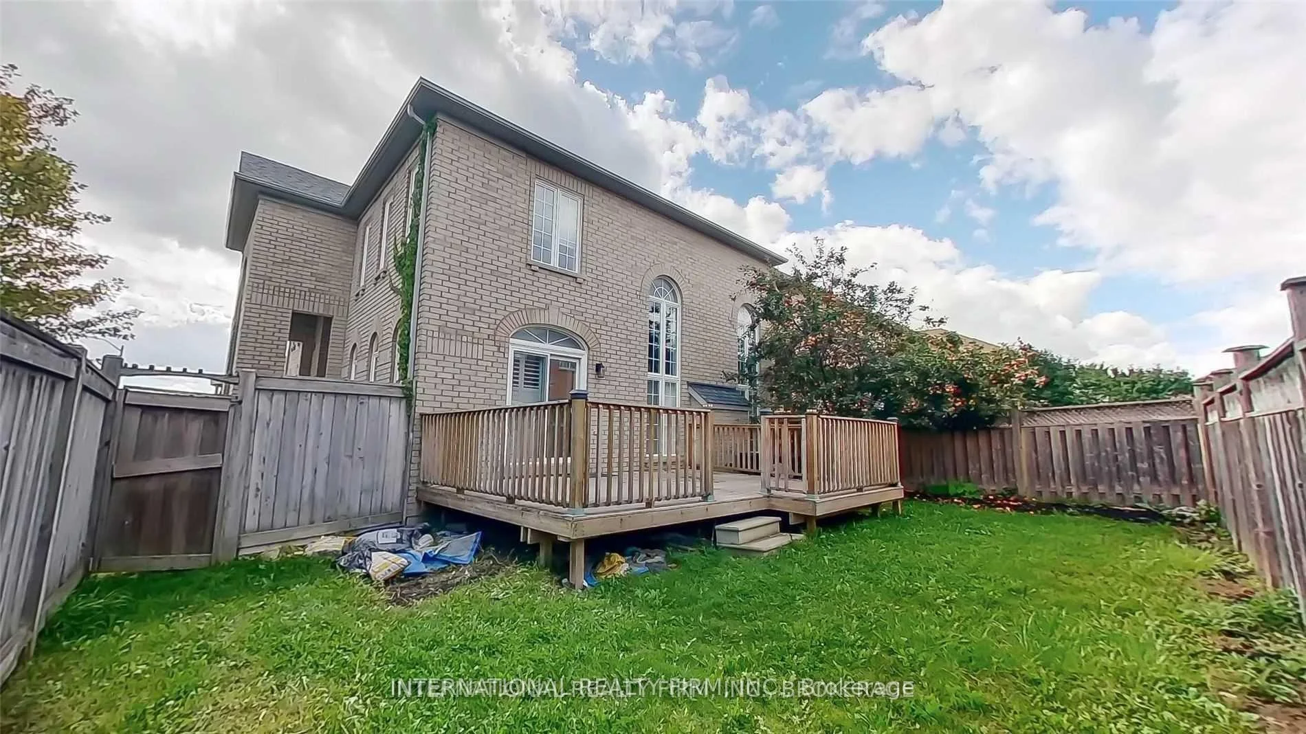 Photo 2 of 2 Dolce Crescent, Vaughan, Vellore Village — HOMEH