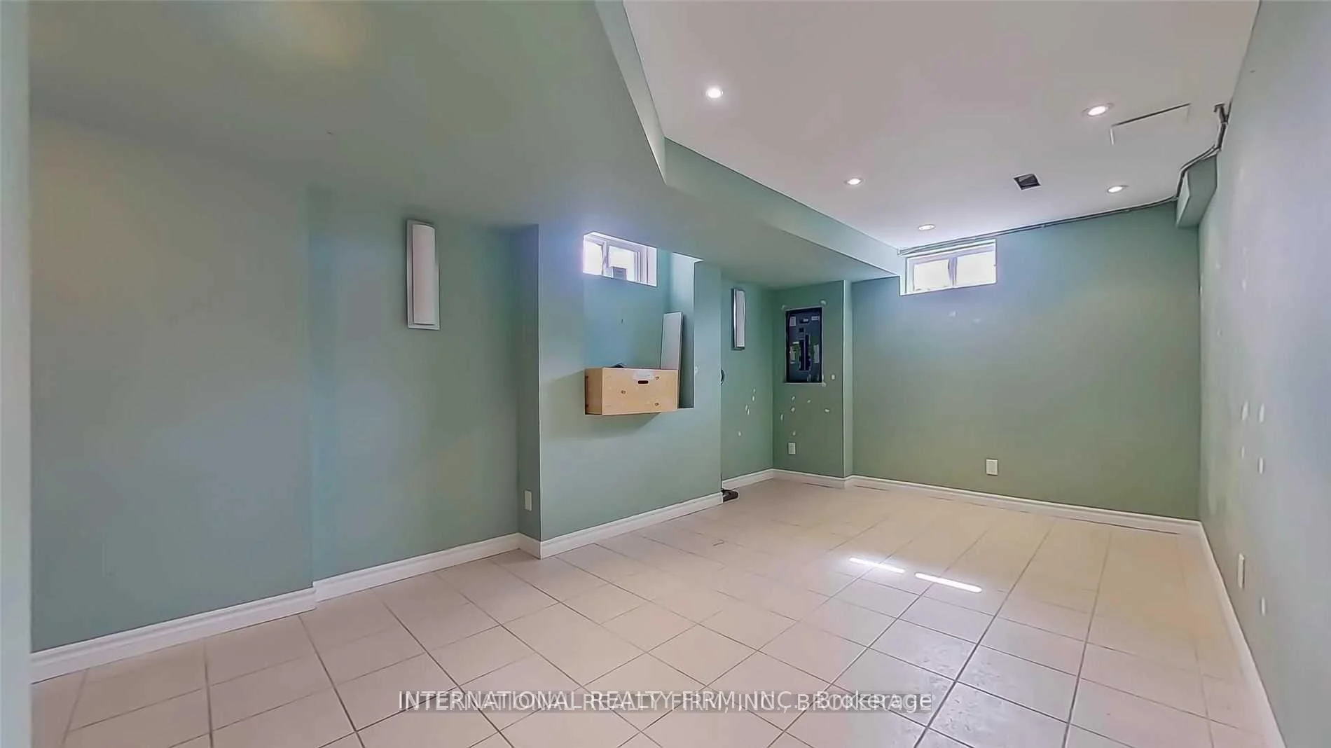 Photo 6 of 2 Dolce Crescent, Vaughan, Vellore Village — HOMEH