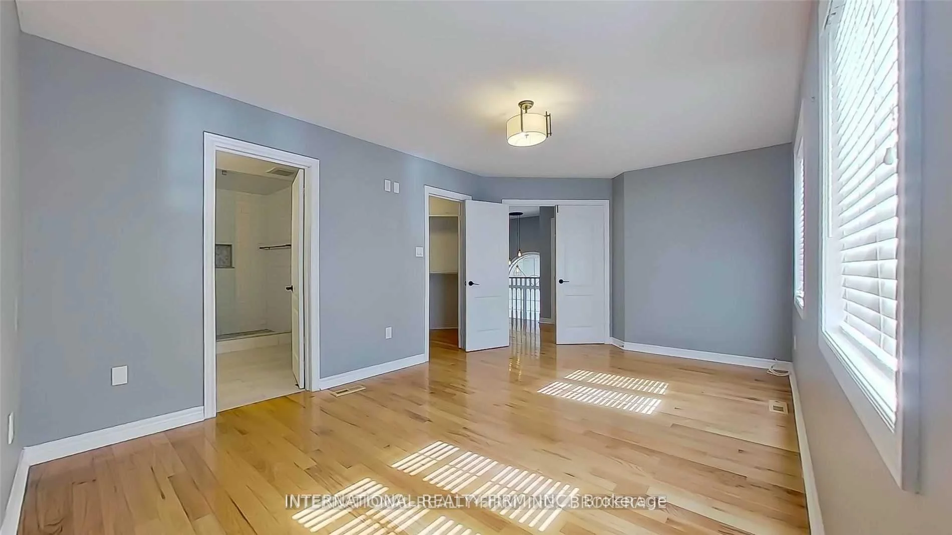 Photo 16 of 2 Dolce Crescent, Vaughan, Vellore Village — HOMEH