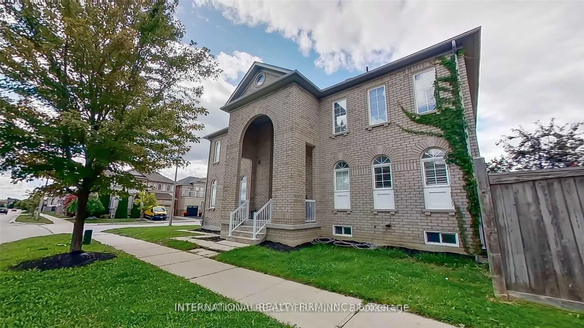 Photo 37 of 2 Dolce Crescent, Vaughan, Vellore Village — HOMEH