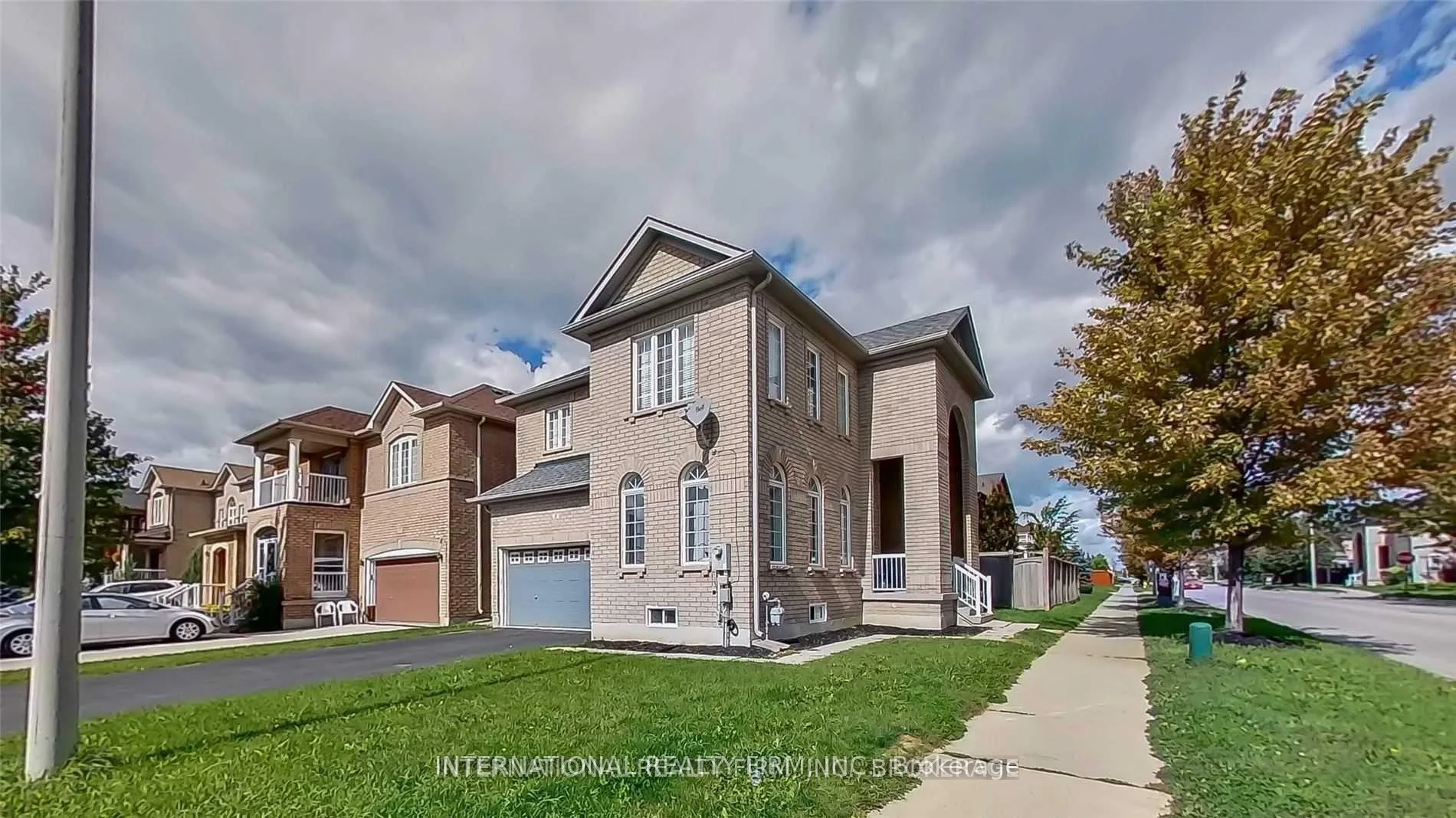 Photo 39 of 2 Dolce Crescent, Vaughan, Vellore Village — HOMEH