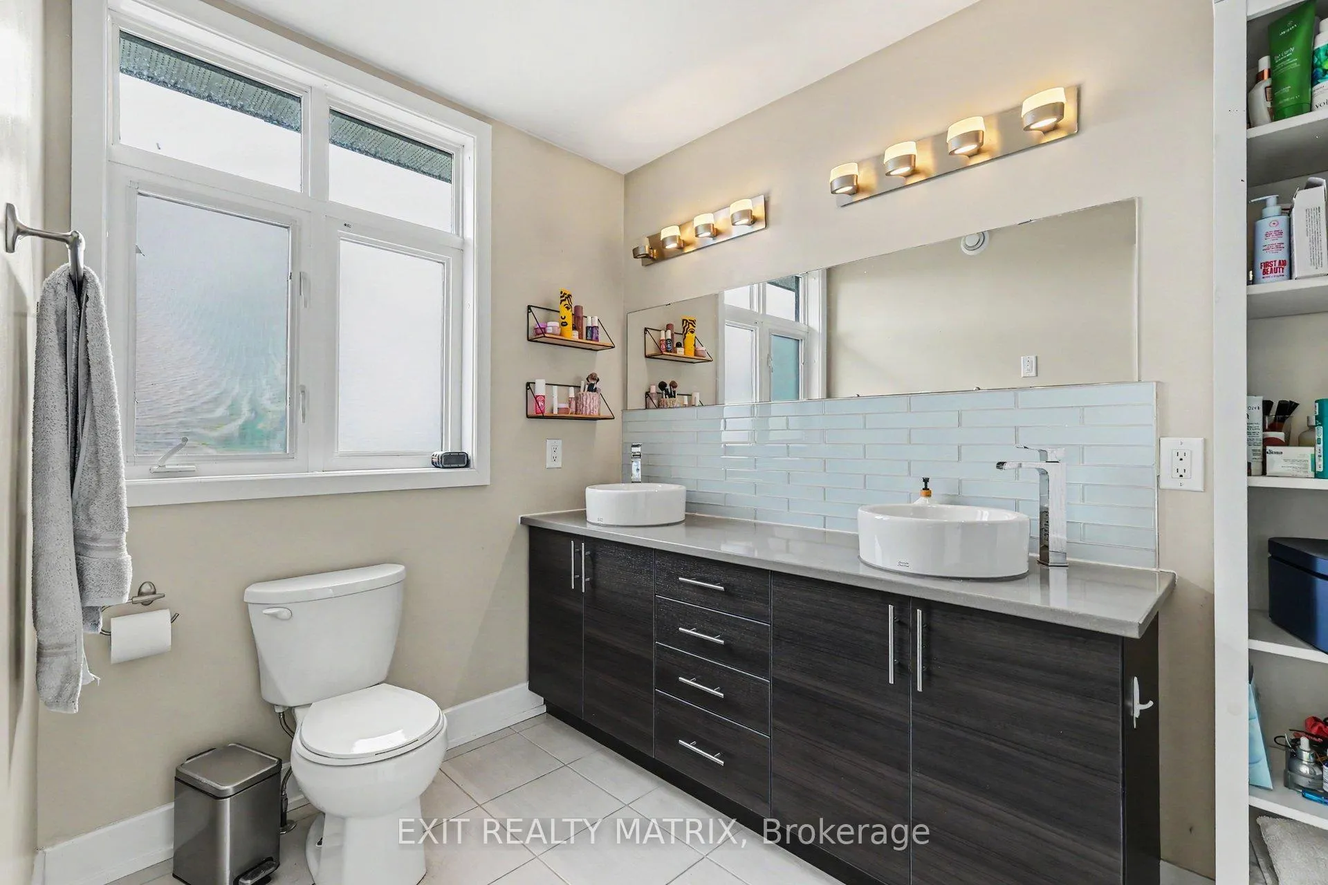 Photo 17 of 74 Nutting Crescent, Ottawa, Riverside South/Gloucester Glen — HOMEH