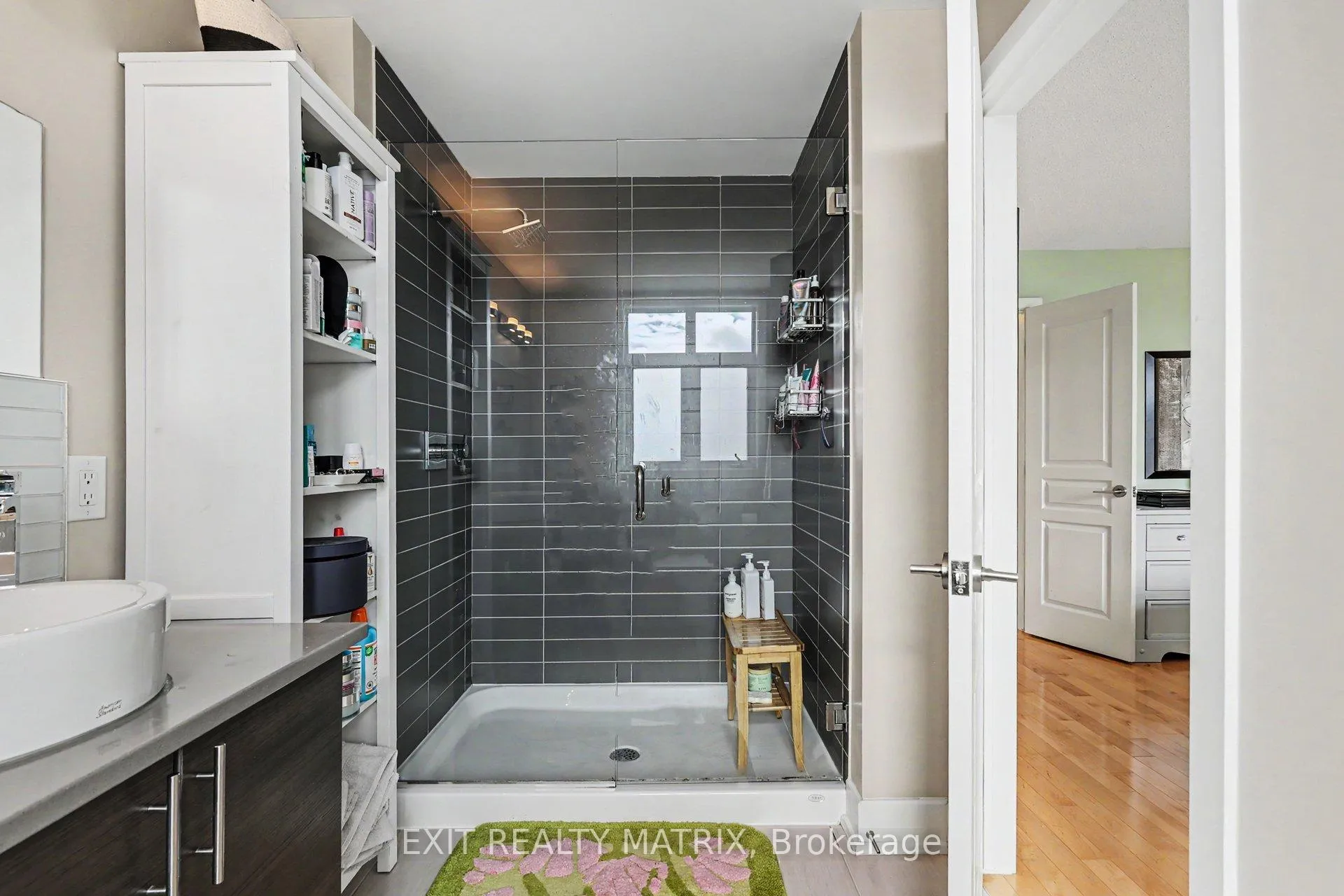 Photo 19 of 74 Nutting Crescent, Ottawa, Riverside South/Gloucester Glen — HOMEH
