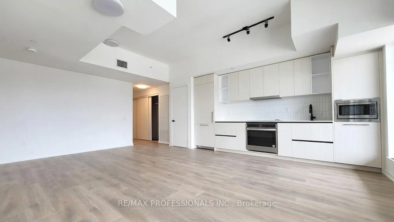 Photo 2 of Unit 504, 10 Graphophone Grove, Toronto, Dovercourt-Wallace Emerson-Junction — HOMEH