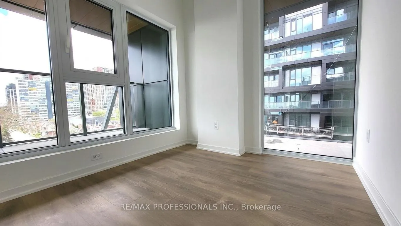 Photo 9 of Unit 504, 10 Graphophone Grove, Toronto, Dovercourt-Wallace Emerson-Junction — HOMEH