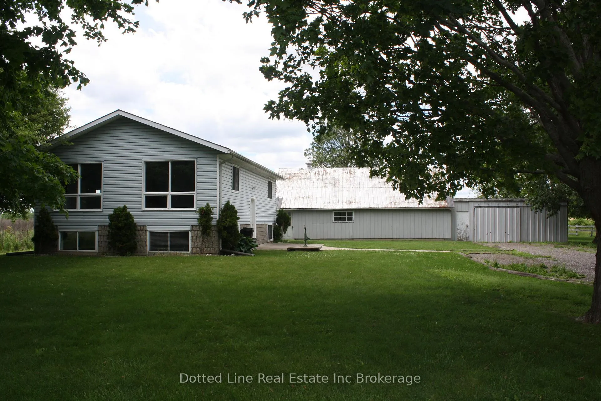 Photo 1 of 2831 Lakeshore Road, Norfolk, Rural S. Walsingham — HOMEH