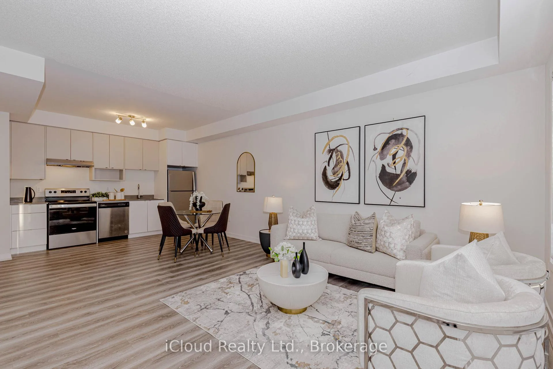 Photo 9 of Unit 69, 3189 Bastedo Common, Burlington, Alton — HOMEH