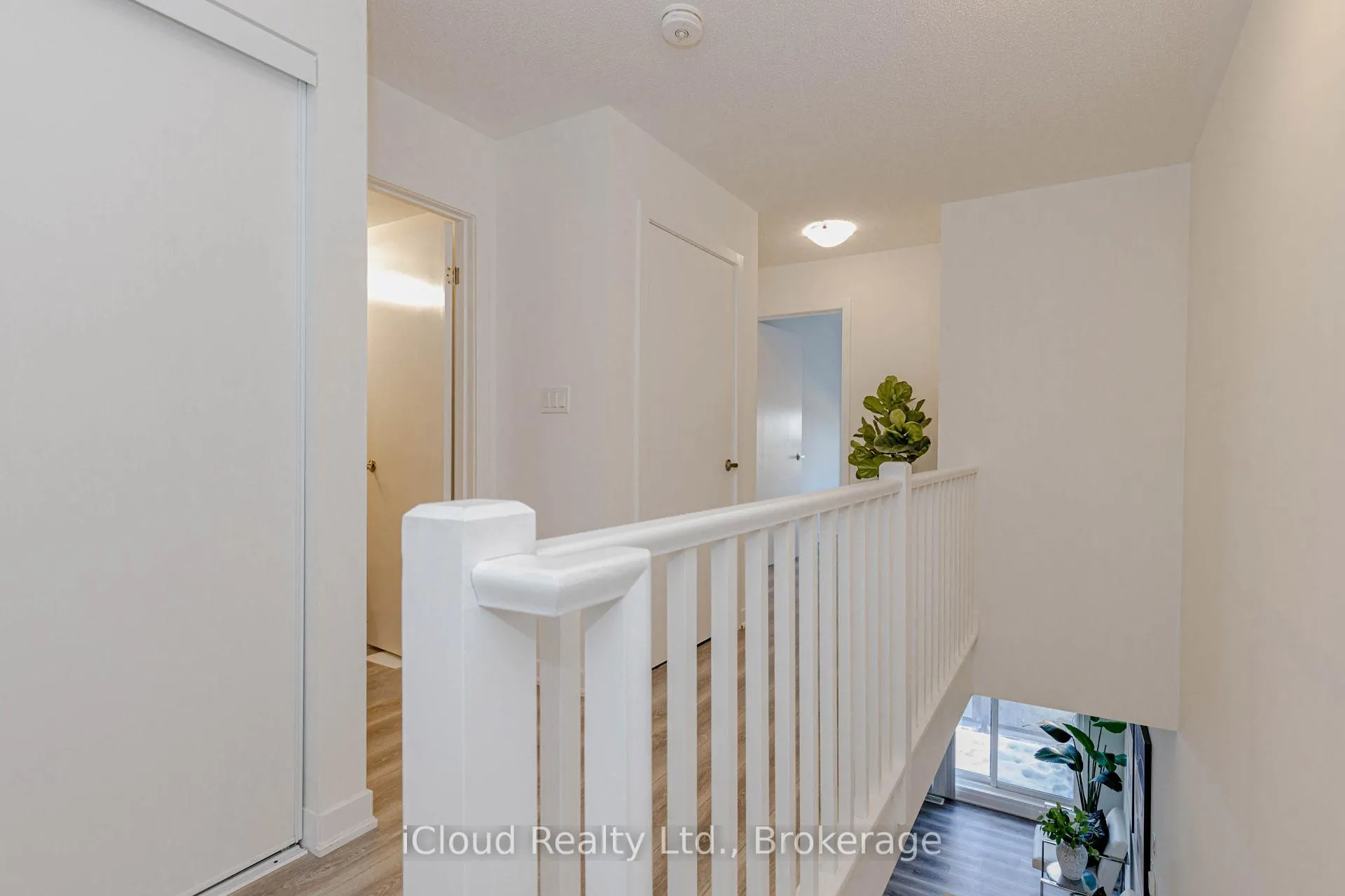 Photo 26 of Unit 69, 3189 Bastedo Common, Burlington, Alton — HOMEH