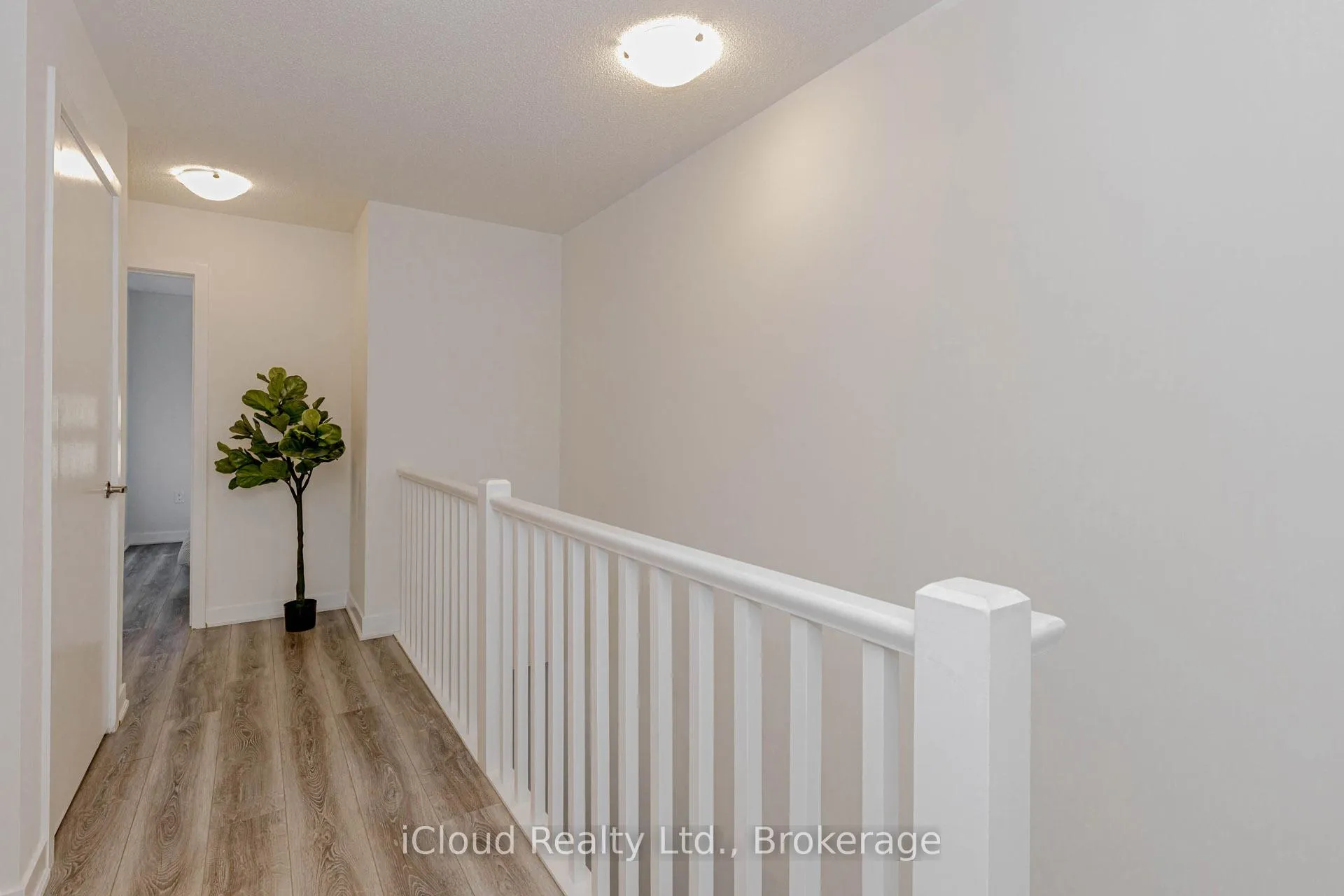 Photo 27 of Unit 69, 3189 Bastedo Common, Burlington, Alton — HOMEH