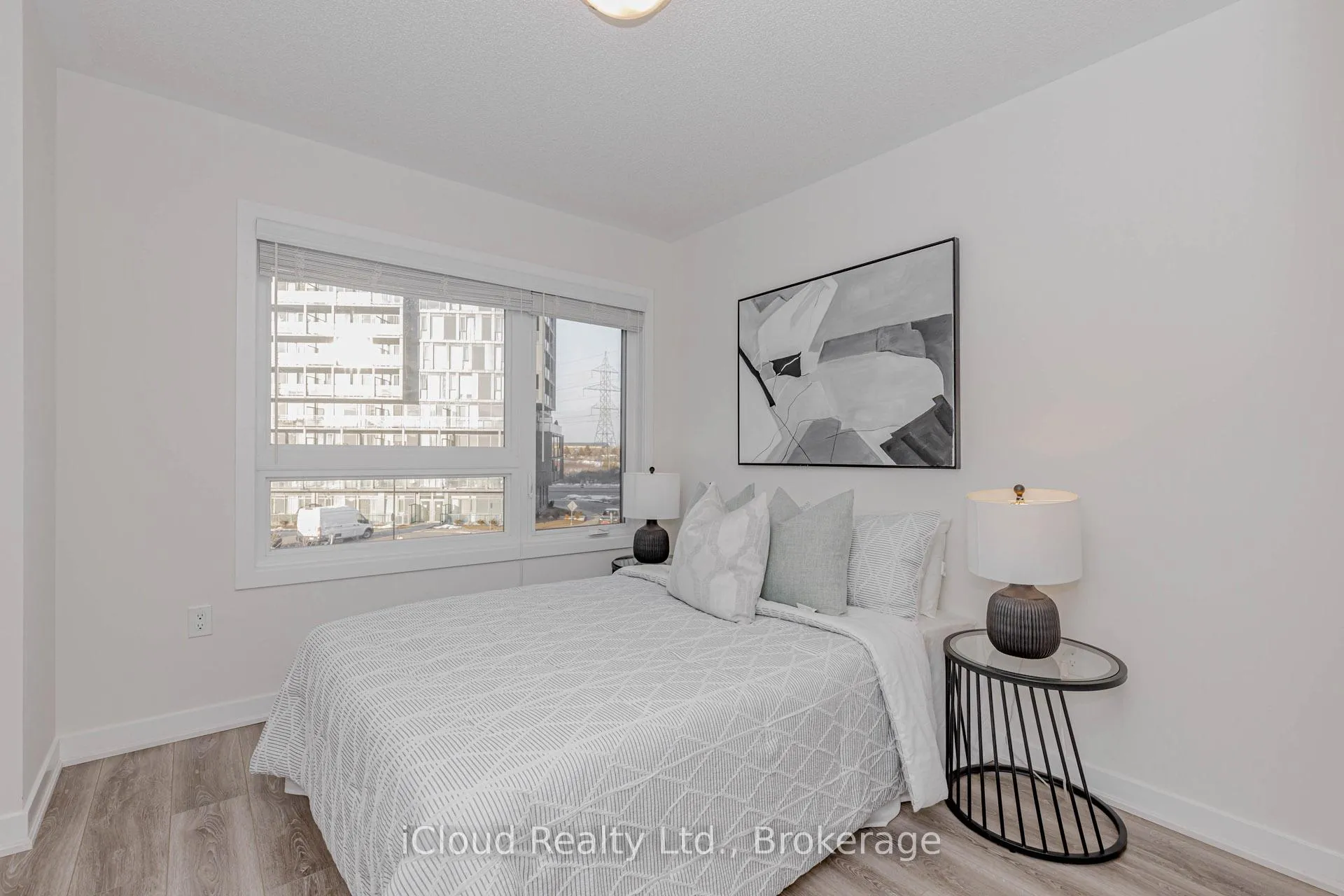 Photo 34 of Unit 69, 3189 Bastedo Common, Burlington, Alton — HOMEH