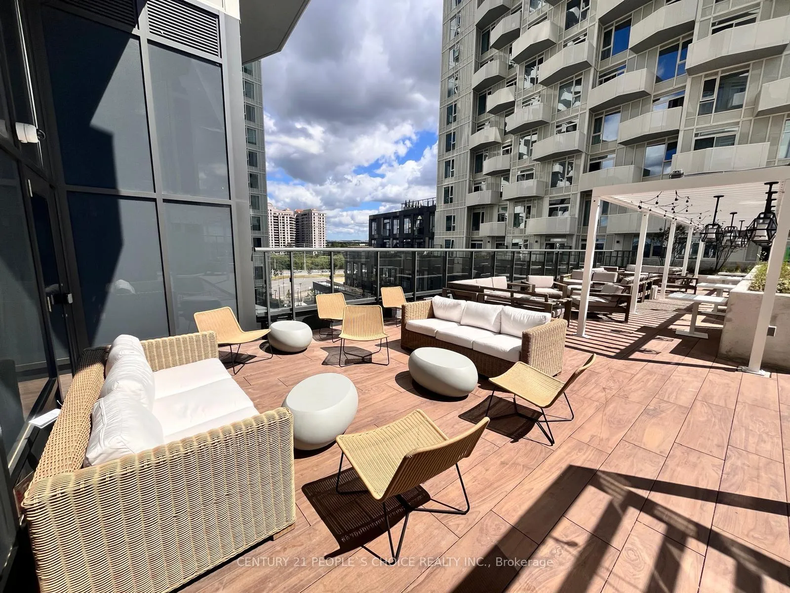 Photo 2 of Unit 2510, 474 Caldari Road, Vaughan, Concord — HOMEH