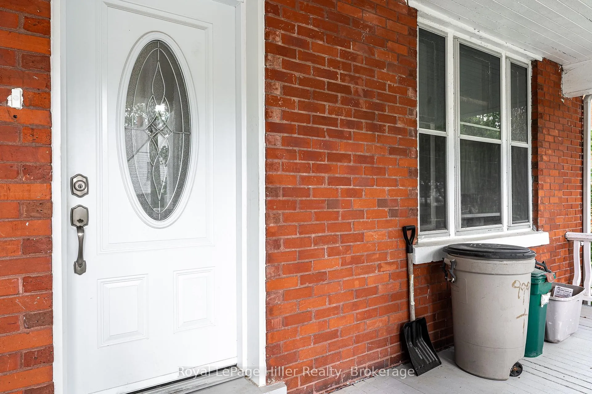 Photo 3 of 42 Home Street, Stratford — HOMEH