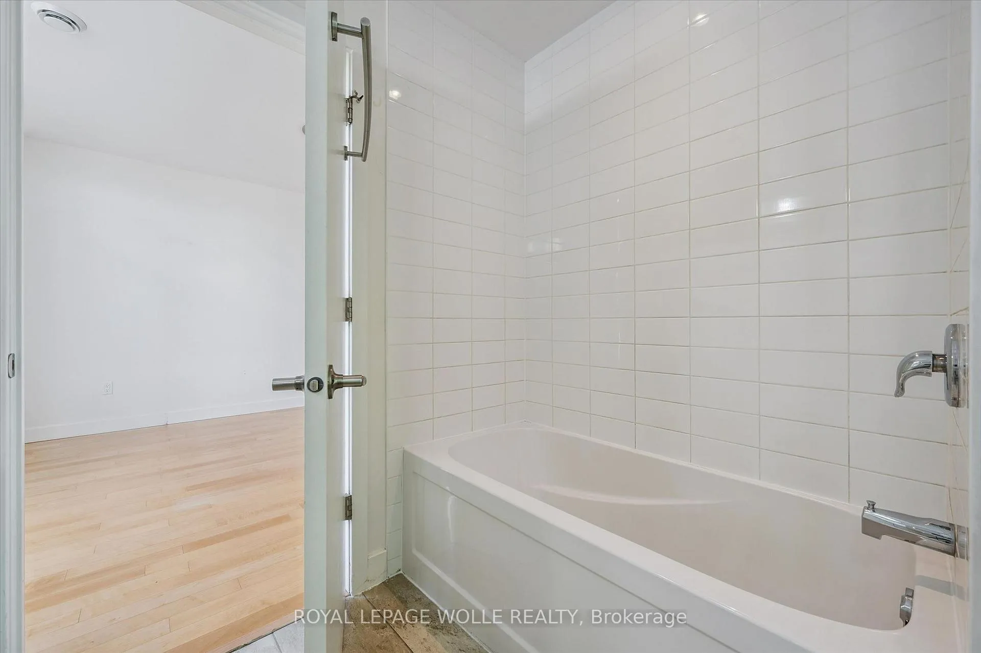 Photo 37 of Unit 304, 188 King Street S, Waterloo, Beechwood/University — HOMEH