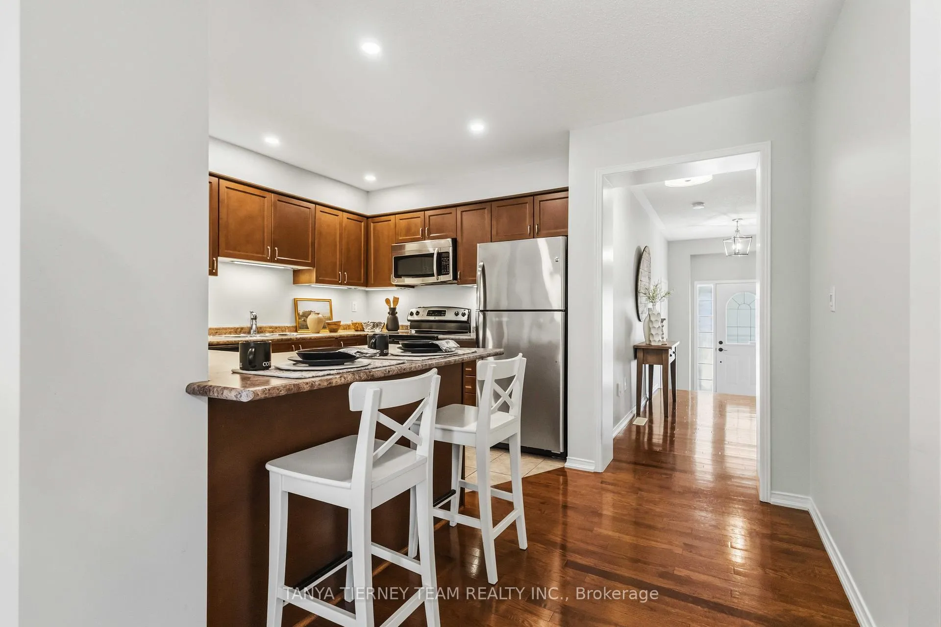 Photo 25 of 10 Ramona Way, Whitby, Brooklin — HOMEH