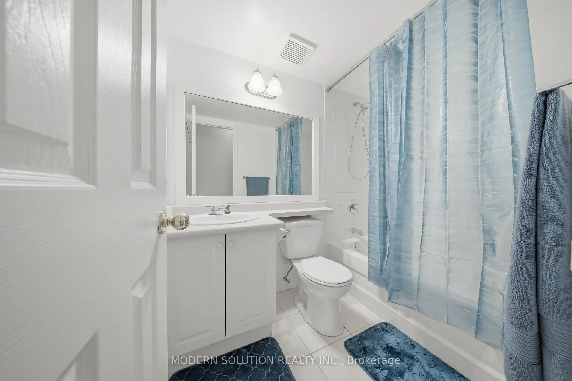 Photo 7 of 307 Mariners Way, Collingwood — HOMEH