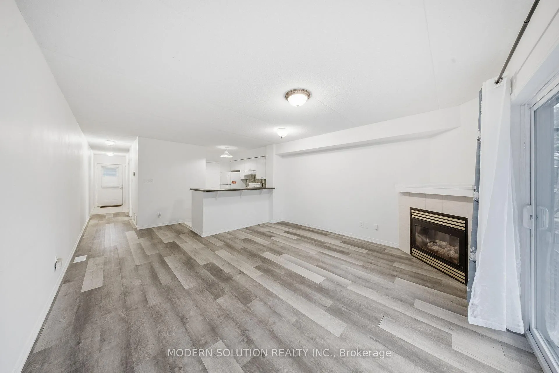 Photo 15 of 307 Mariners Way, Collingwood — HOMEH