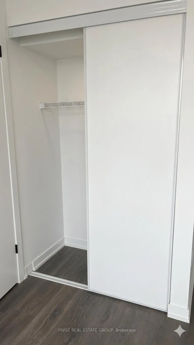 Photo 10 of Unit C1404, 4878 Powers Common, Burlington, Alton — HOMEH