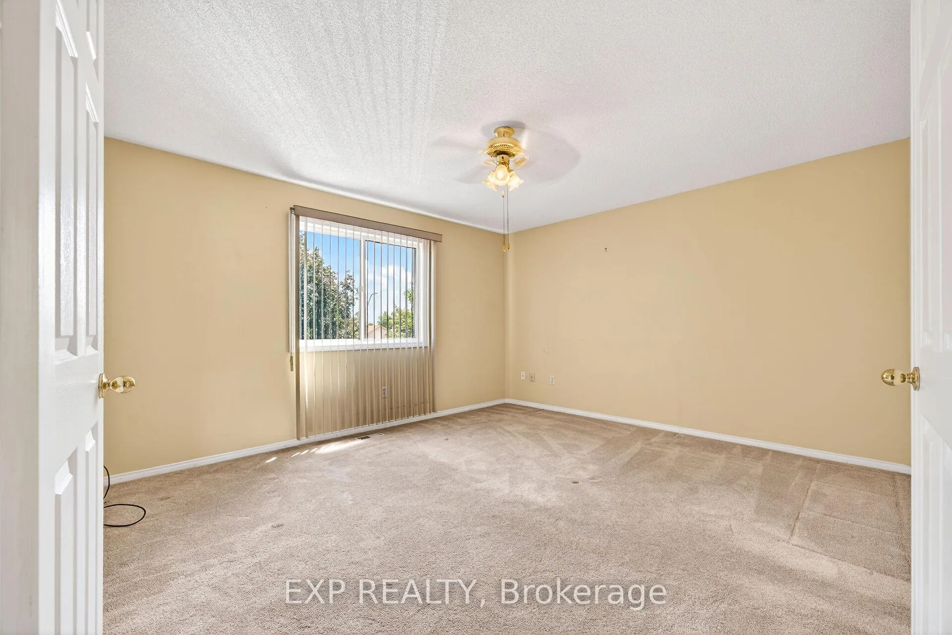 Photo 24 of 45 Ossington Drive, Hamilton, Broughton — HOMEH