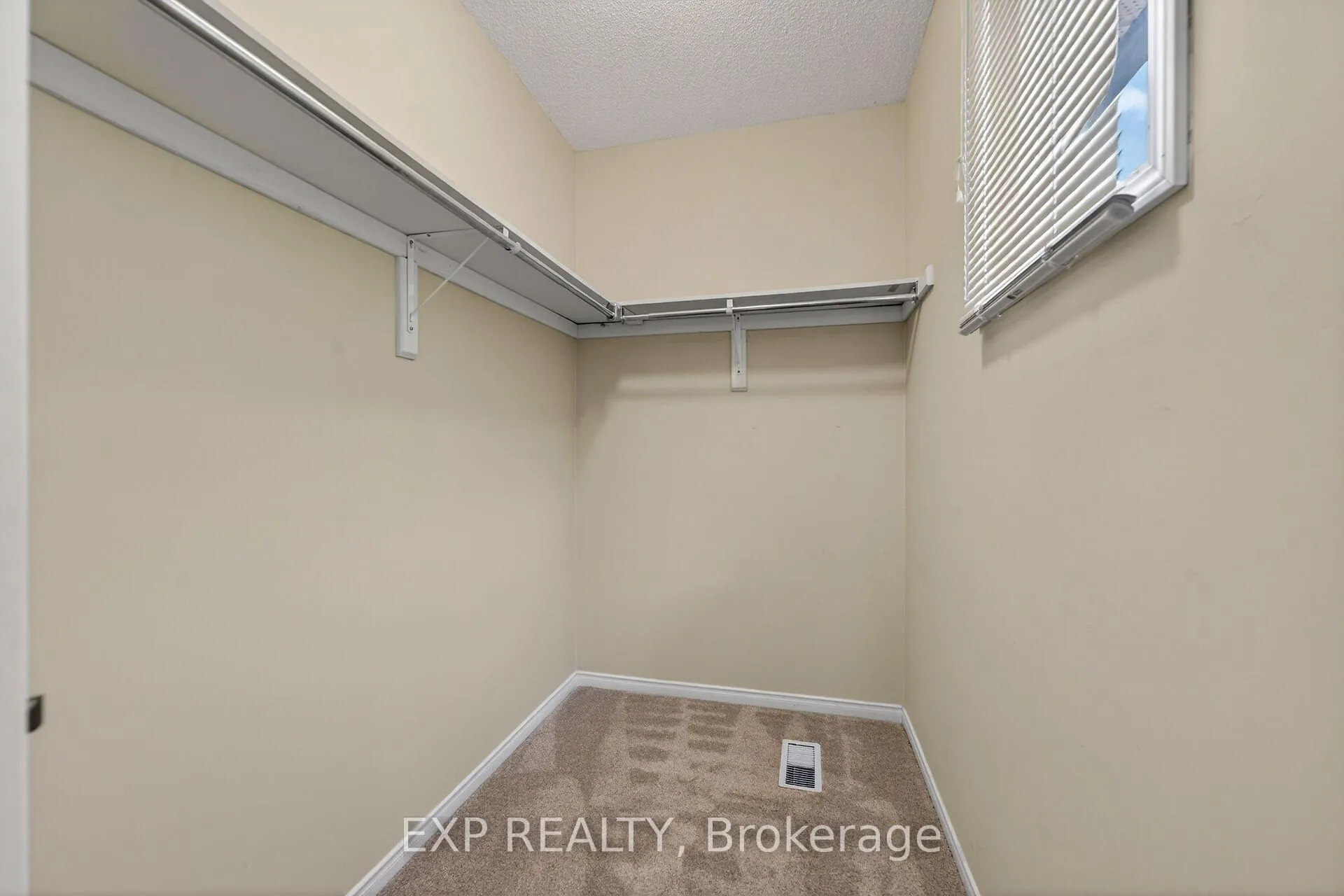 Photo 26 of 45 Ossington Drive, Hamilton, Broughton — HOMEH