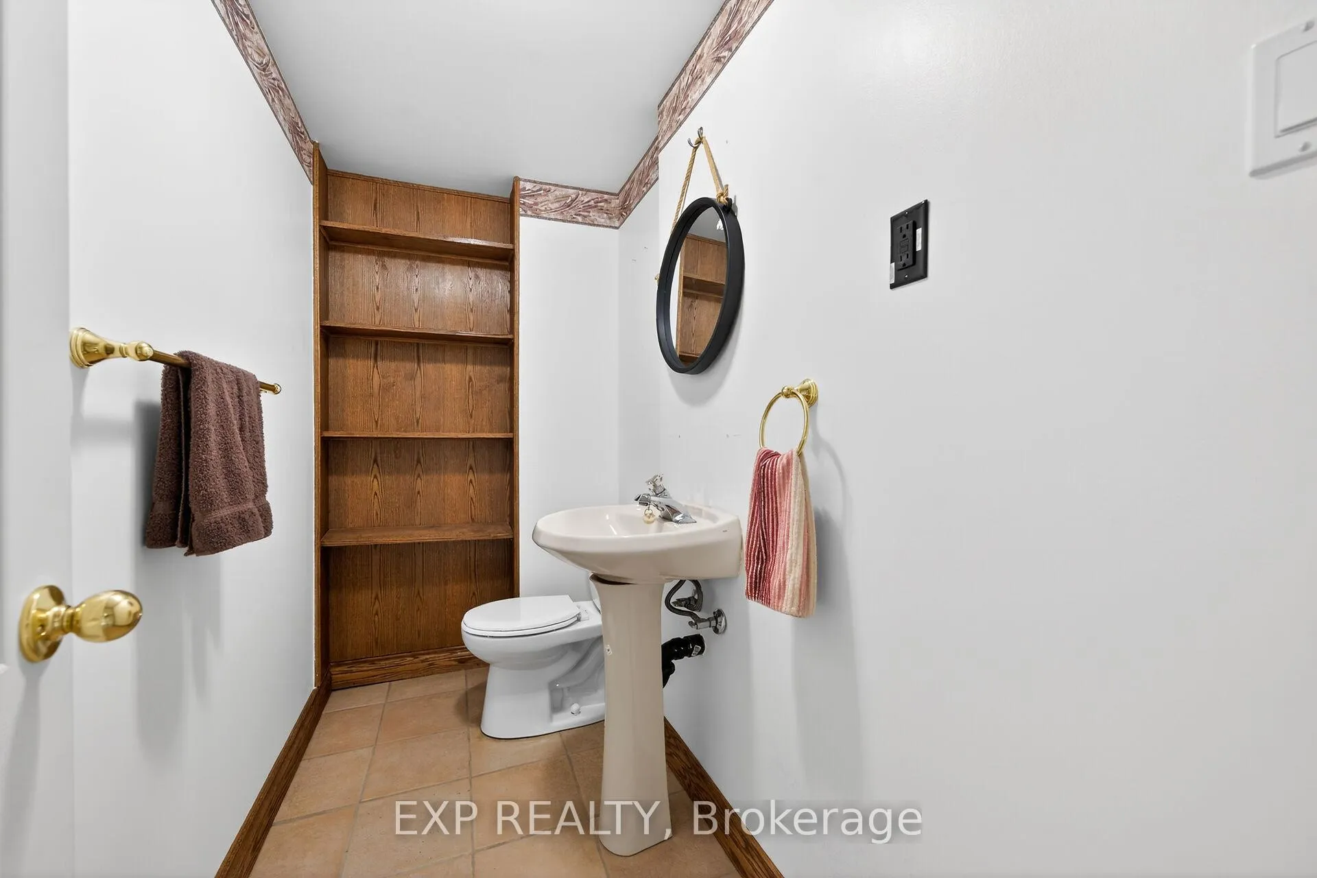 Photo 40 of 45 Ossington Drive, Hamilton, Broughton — HOMEH