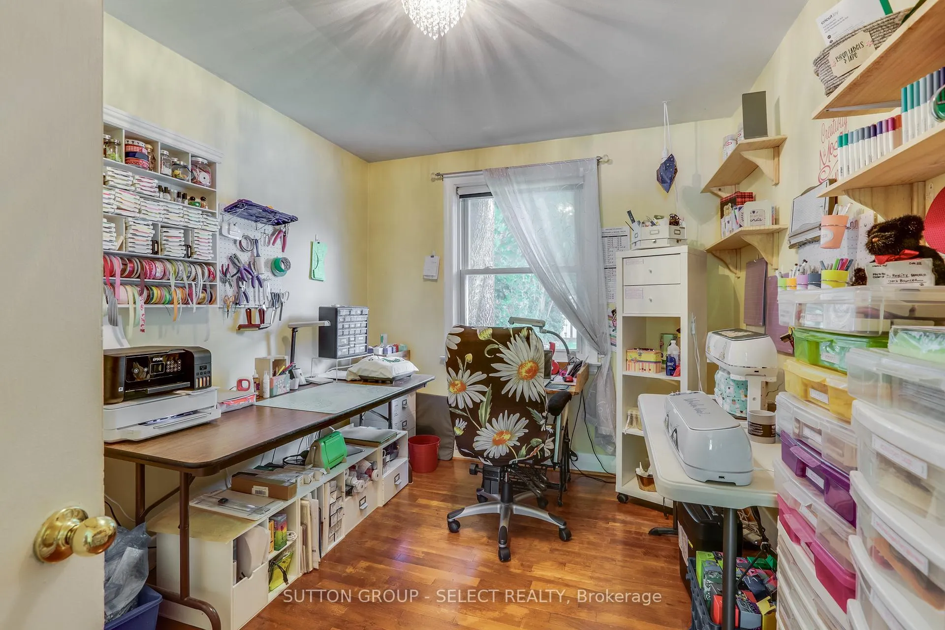 Photo 11 of 65 Broadway Avenue, London, South V — HOMEH