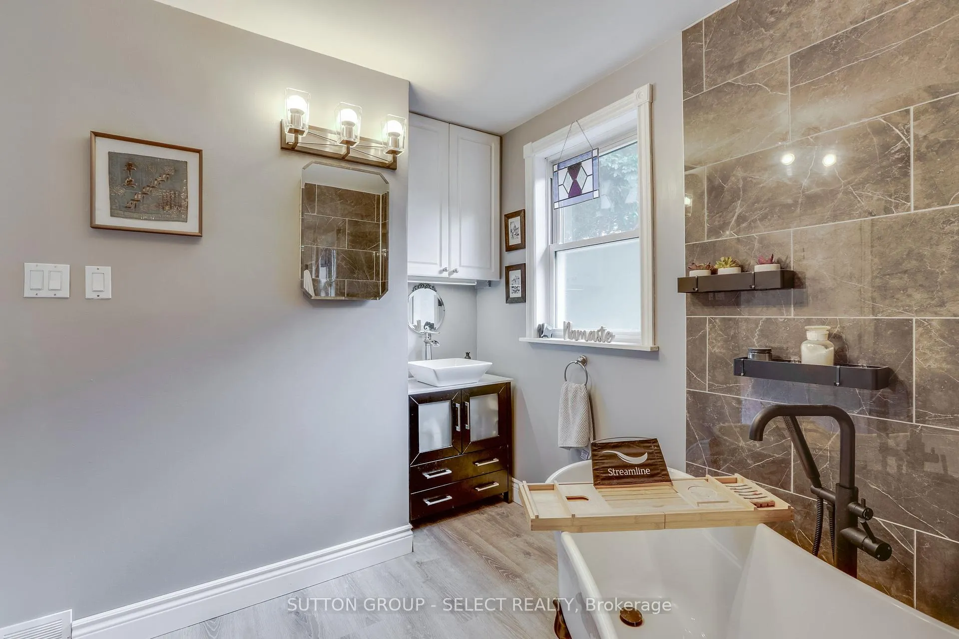 Photo 22 of 65 Broadway Avenue, London, South V — HOMEH