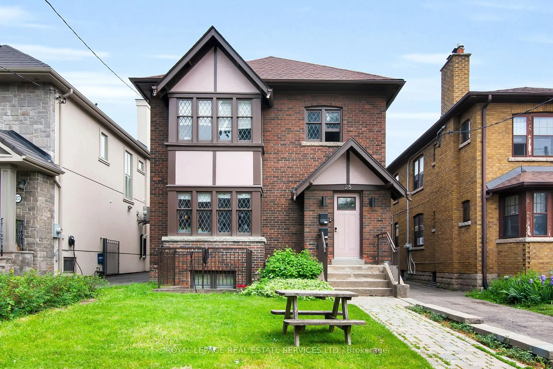 Photo 1 of Unit Main, 25 Braemar Avenue, Toronto, Yonge-Eglinton — HOMEH