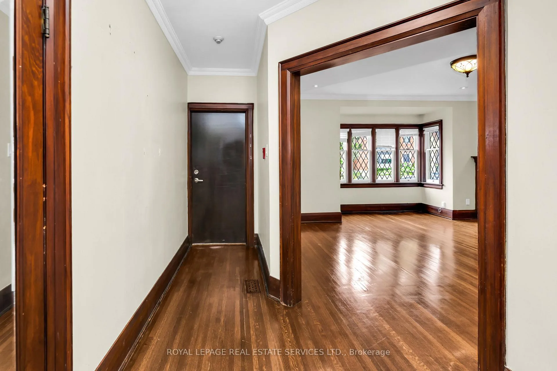 Photo 8 of Unit Main, 25 Braemar Avenue, Toronto, Yonge-Eglinton — HOMEH
