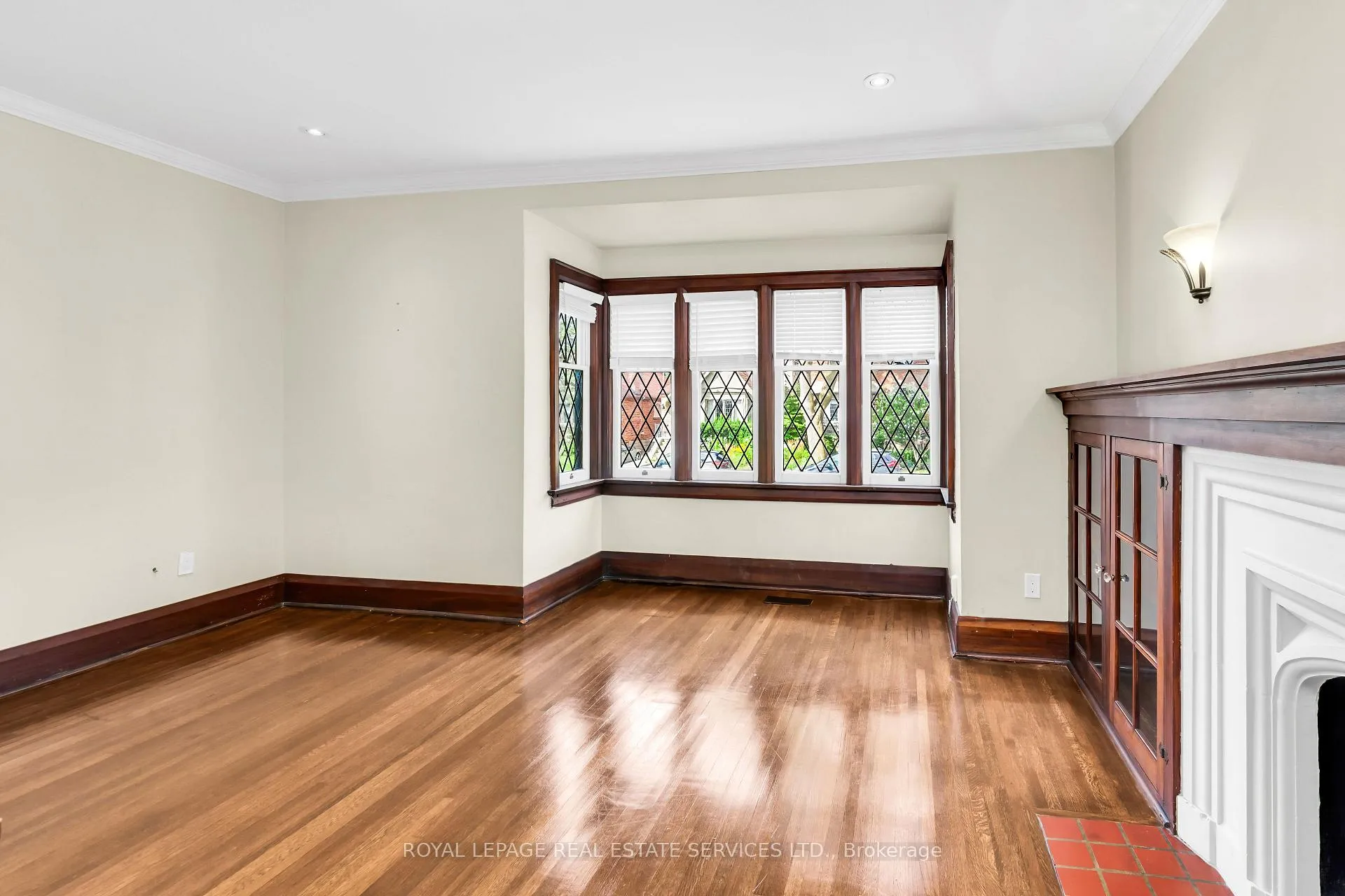 Photo 9 of Unit Main, 25 Braemar Avenue, Toronto, Yonge-Eglinton — HOMEH