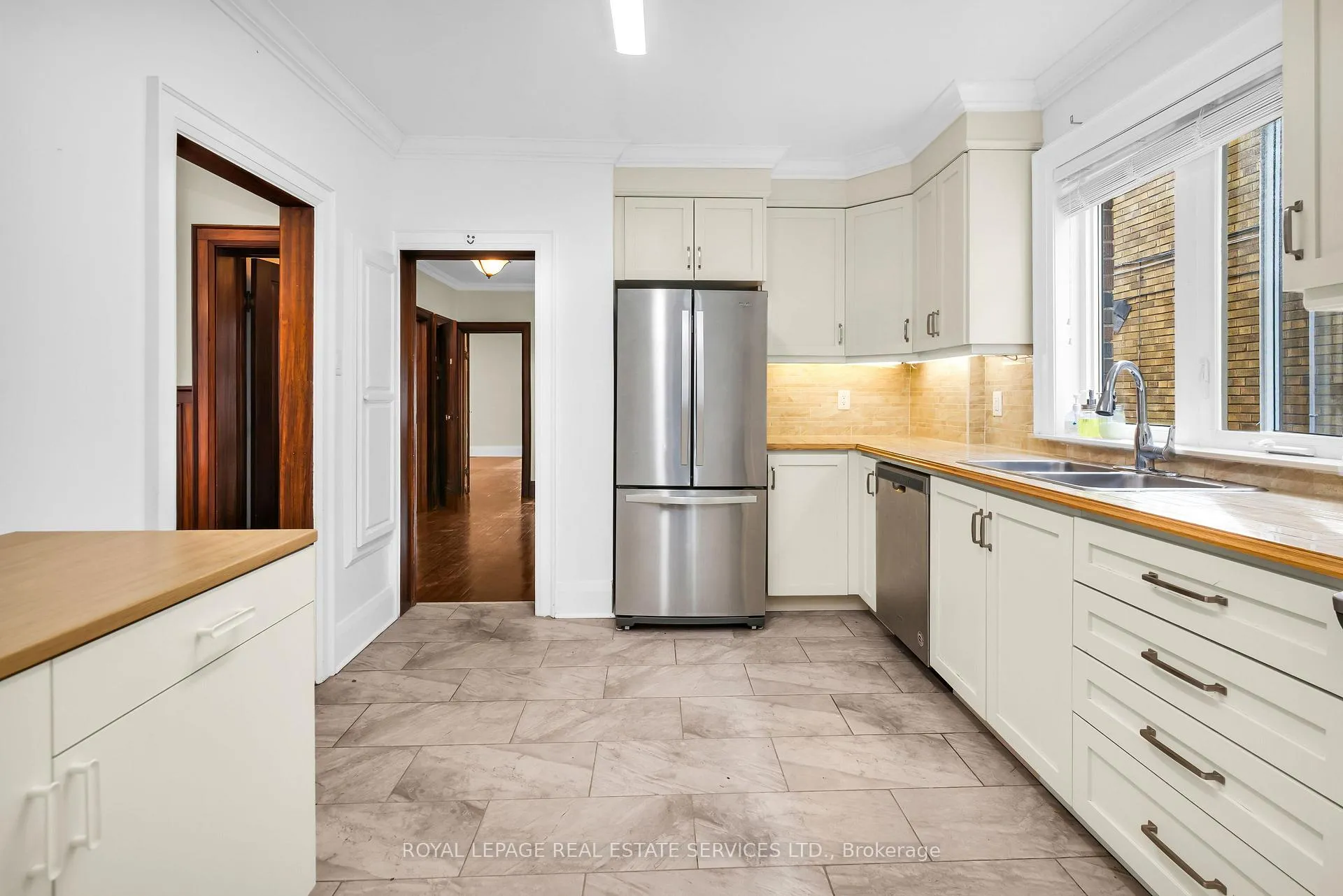 Photo 16 of Unit Main, 25 Braemar Avenue, Toronto, Yonge-Eglinton — HOMEH