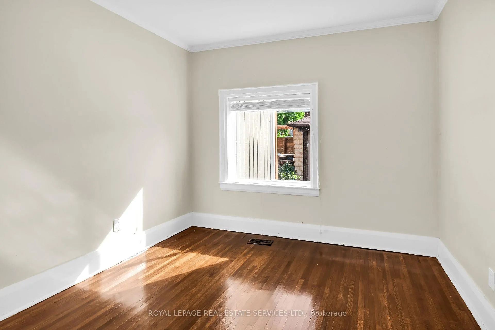 Photo 31 of Unit Main, 25 Braemar Avenue, Toronto, Yonge-Eglinton — HOMEH