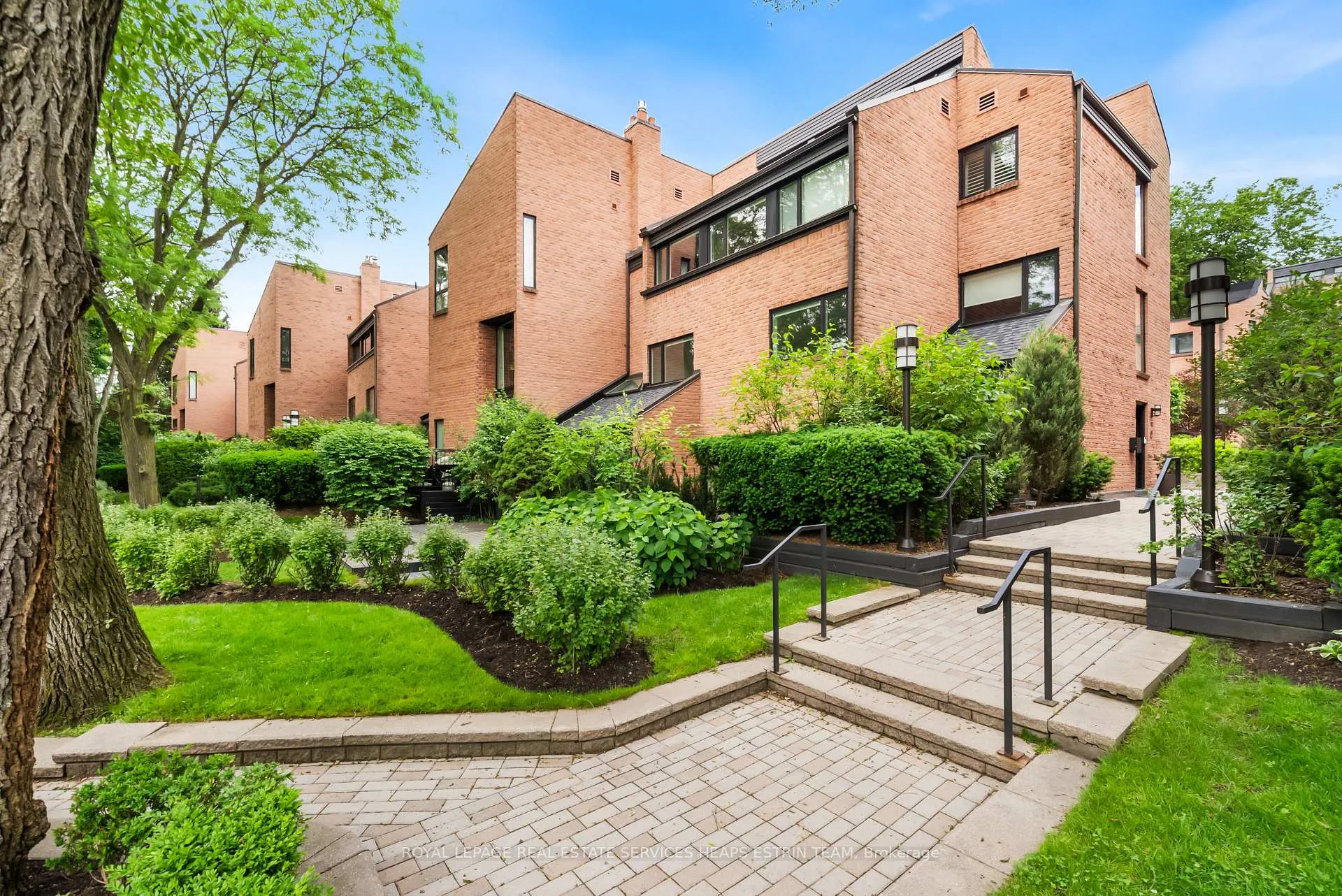 Photo 1 of Unit 116, 10 Walker Avenue, Toronto, Yonge-St. Clair — HOMEH