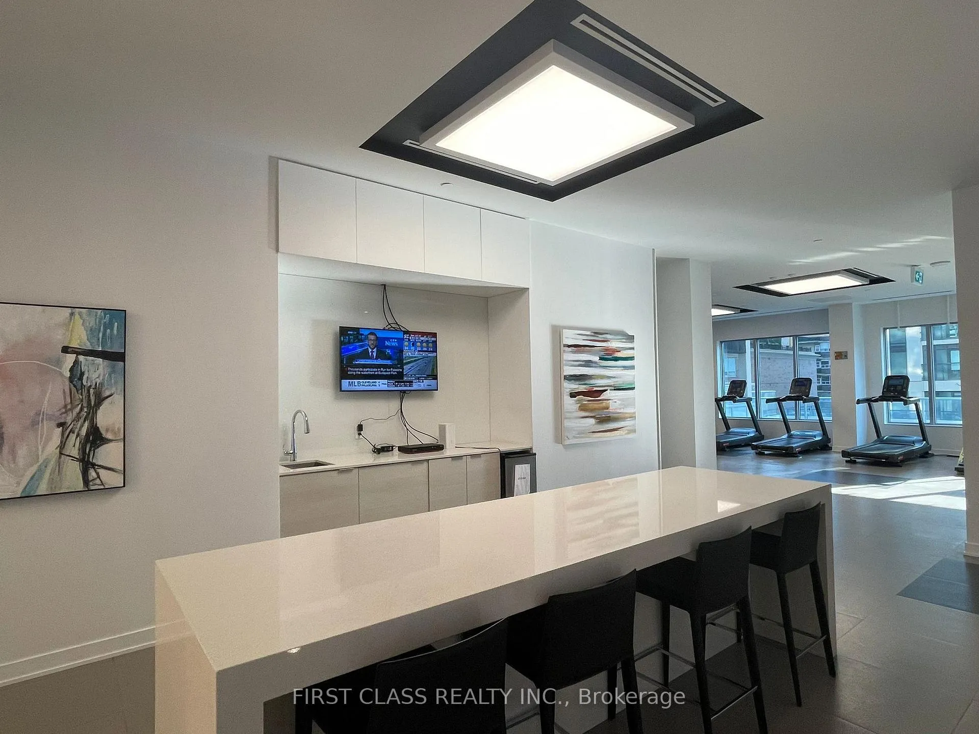 Photo 18 of Unit 810, 99 Broadway Avenue, Toronto, Mount Pleasant West — HOMEH