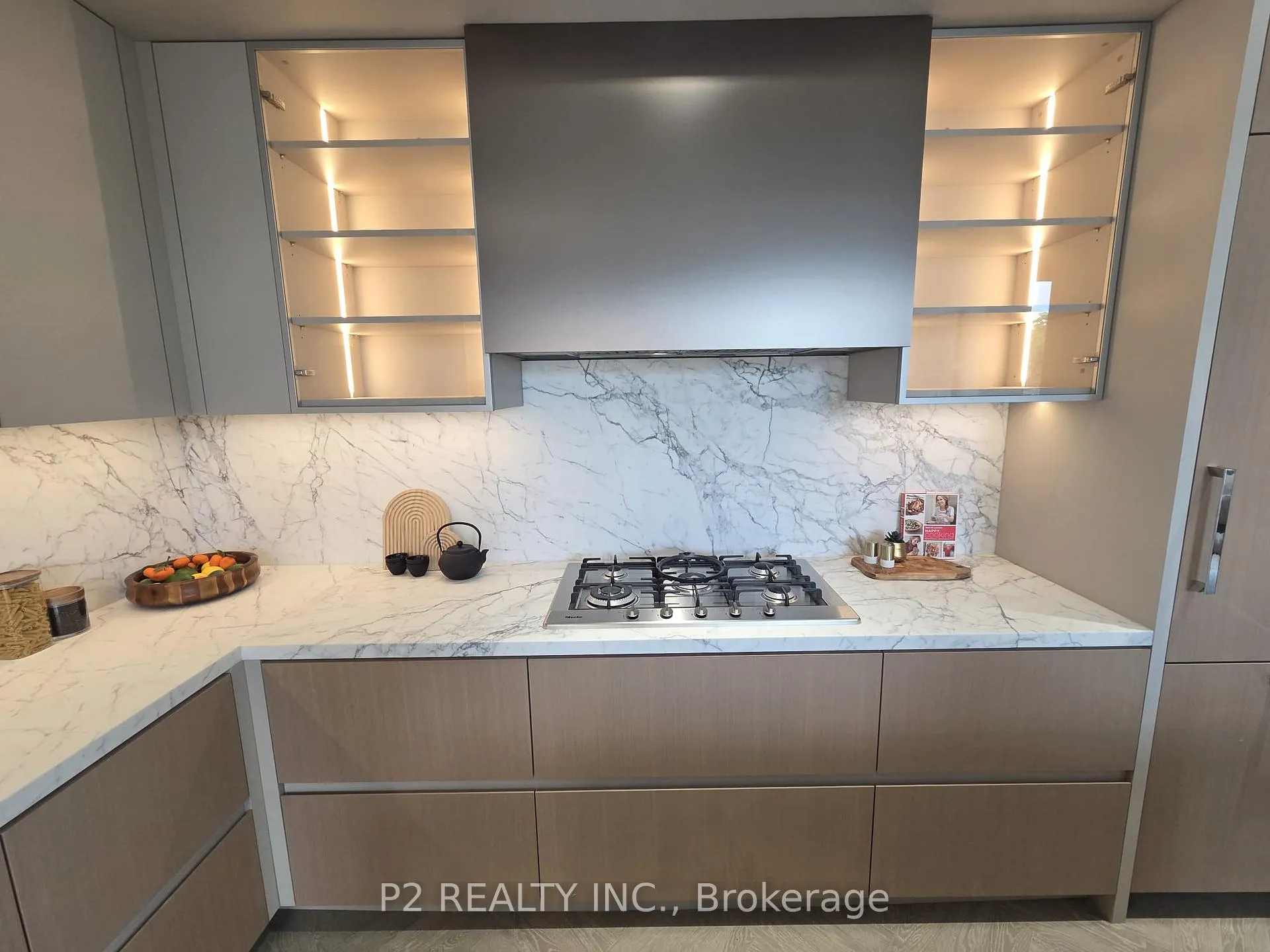 Photo 10 of Unit 411, 2 Forest Hill, Toronto, Casa Loma — HOMEH
