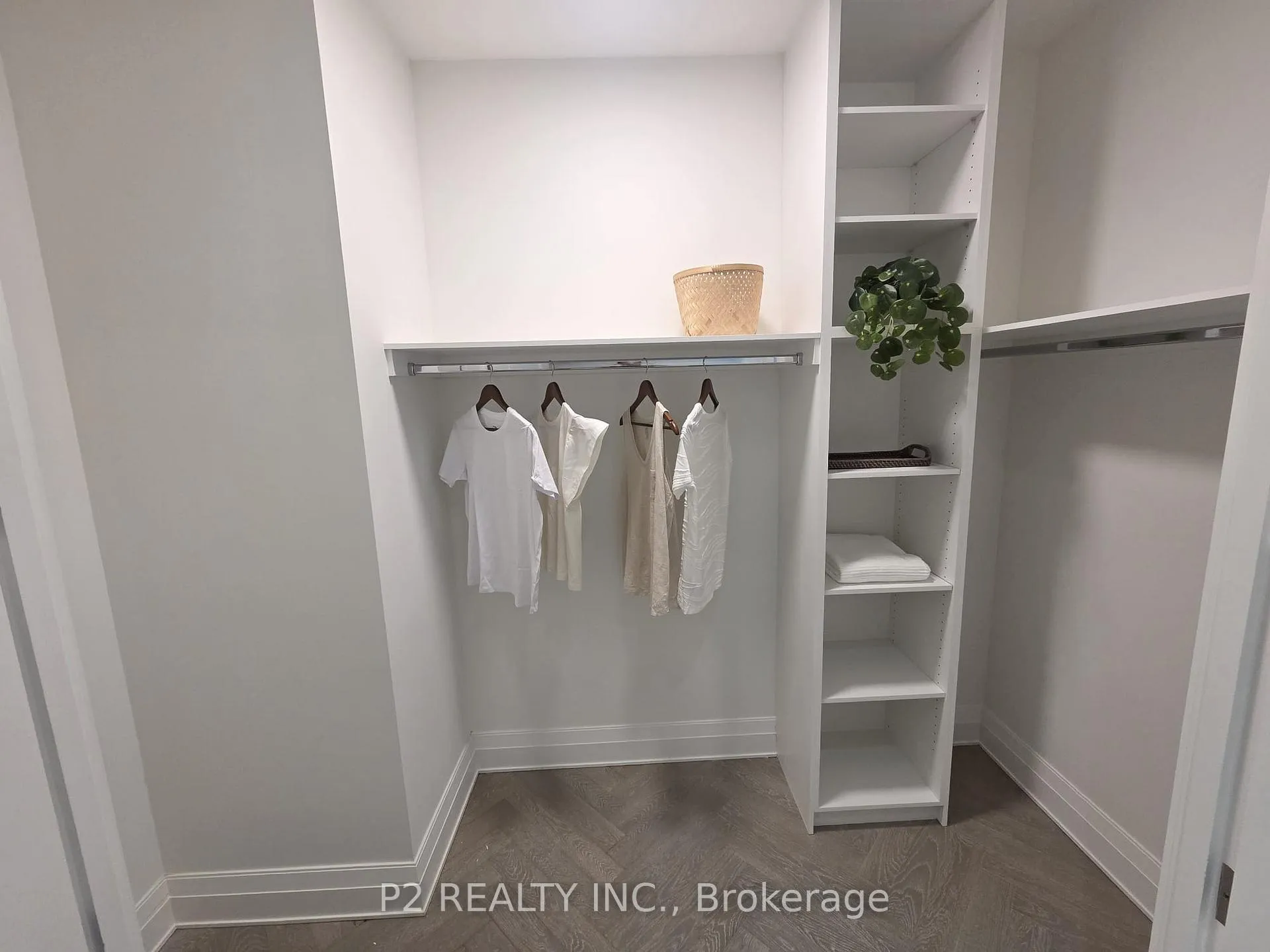 Photo 26 of Unit 411, 2 Forest Hill, Toronto, Casa Loma — HOMEH
