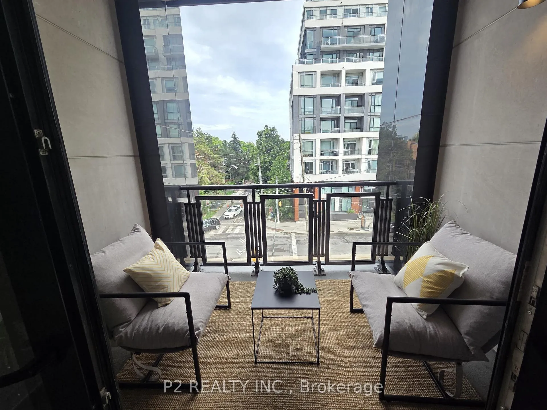 Photo 32 of Unit 411, 2 Forest Hill, Toronto, Casa Loma — HOMEH