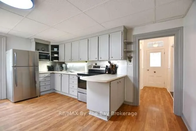 Photo 6 of 11 Edward Street W, Clearview, Creemore — HOMEH