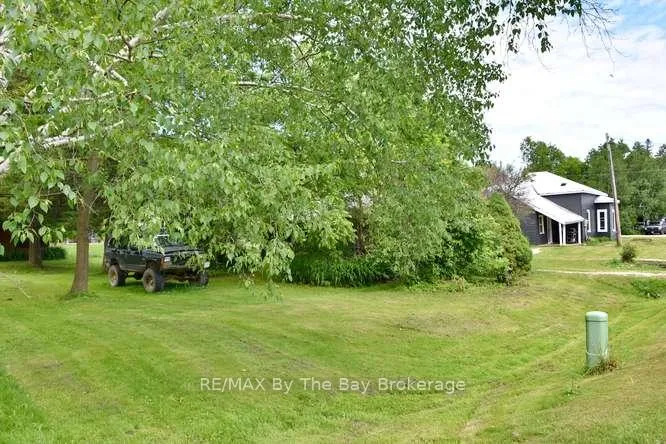 Photo 27 of 11 Edward Street W, Clearview, Creemore — HOMEH