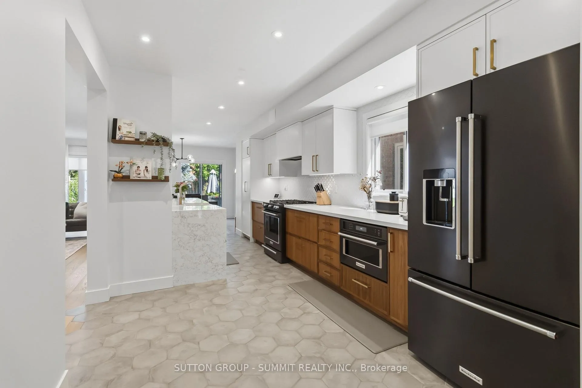 Photo 5 of 2111 Westmount Drive, Oakville, Westmount — HOMEH