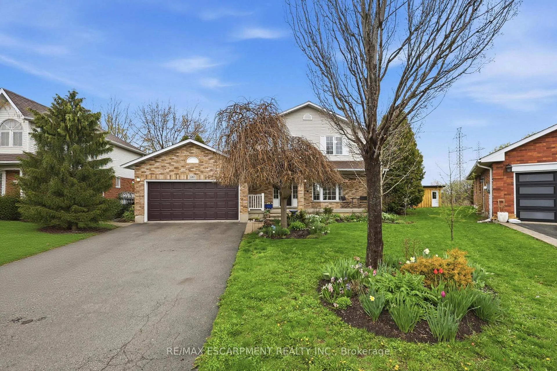 Photo 4 of 187 Alderlea Avenue, Hamilton, Rural Glanbrook — HOMEH