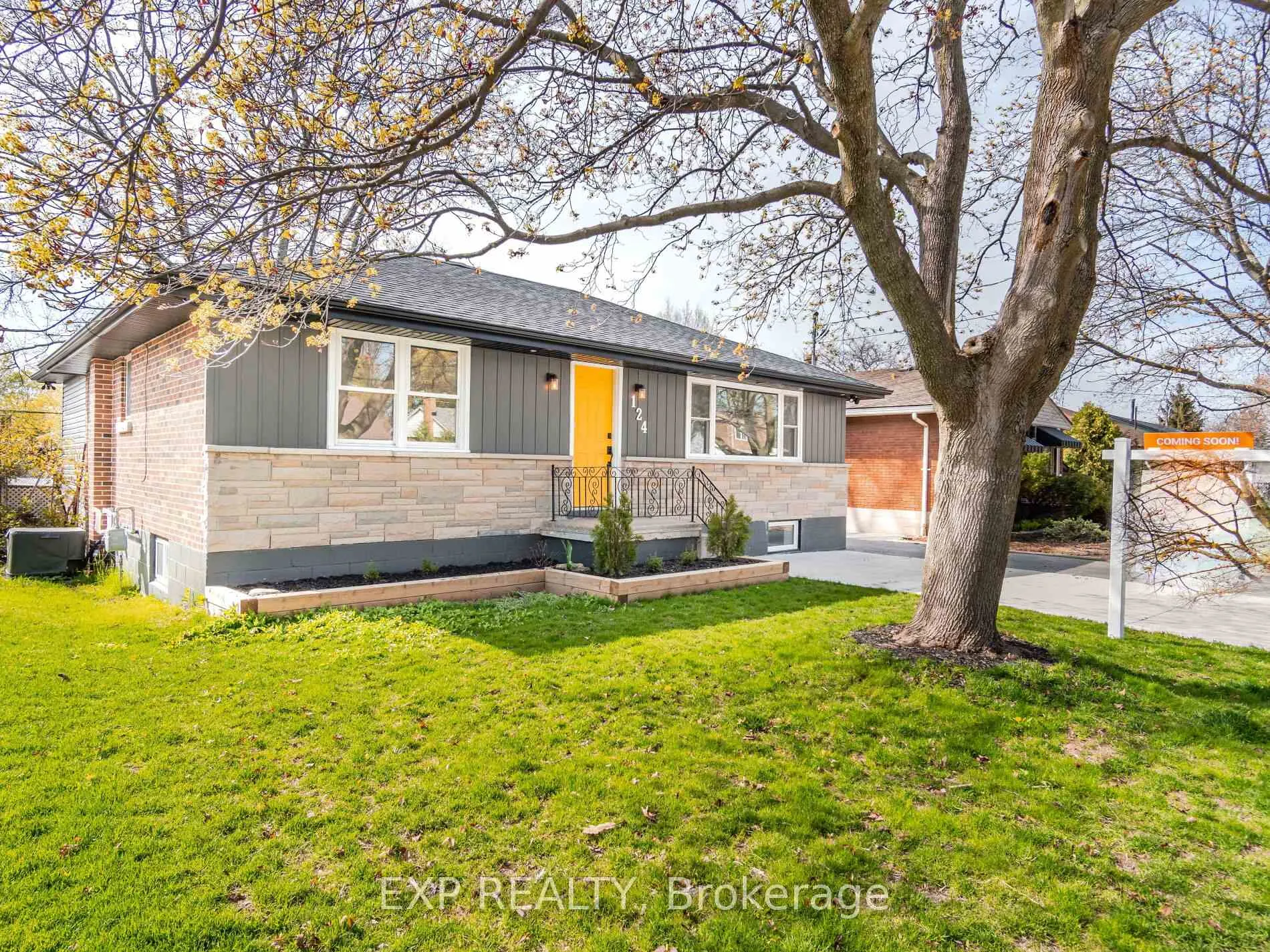 Photo 3 of Unit 2, 124 Upper Paradise Road, Hamilton, Westcliffe — HOMEH