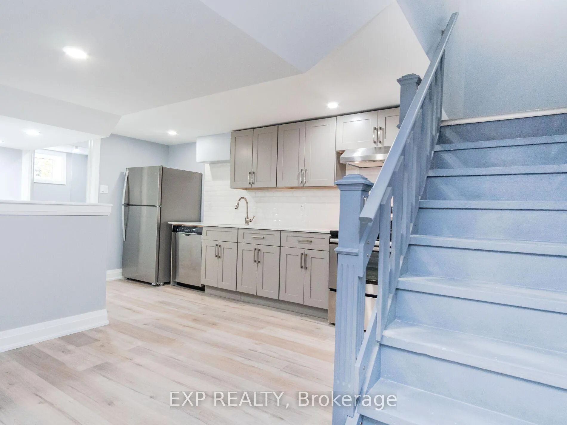 Photo 7 of Unit 2, 124 Upper Paradise Road, Hamilton, Westcliffe — HOMEH